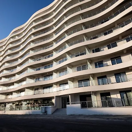 Sunshine Del Mar Apartment