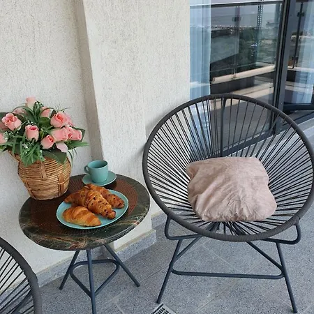 Sunshine Del Mar Apartment Mamaia